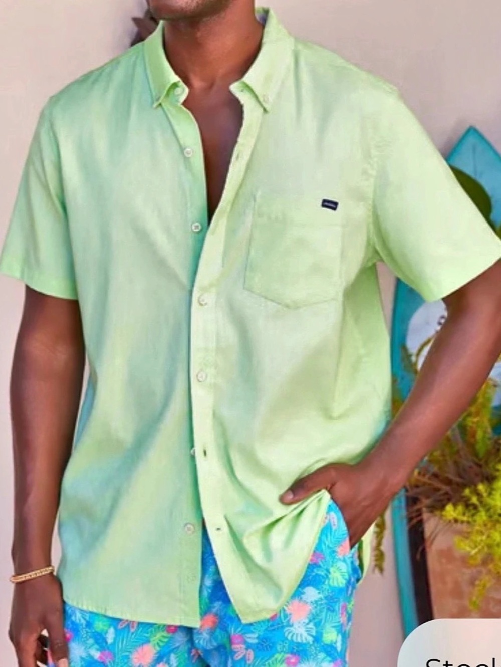 Chubbies “The Highlighter” Short Sleeve Friday Shirt Short Sleeve Shirt in Green